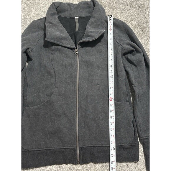 Lululemon Womens Size 12 Cozy Cuddle Up Jacket Full Zip Fleece Gray Asymmetrical - Picture 2 of 7
